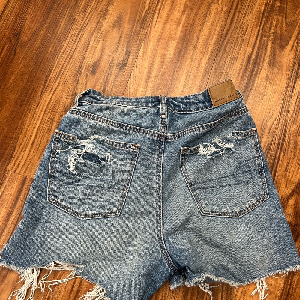American Eagle Outfitters Blue Distressed Jean Shorts - Picture 3 of 3